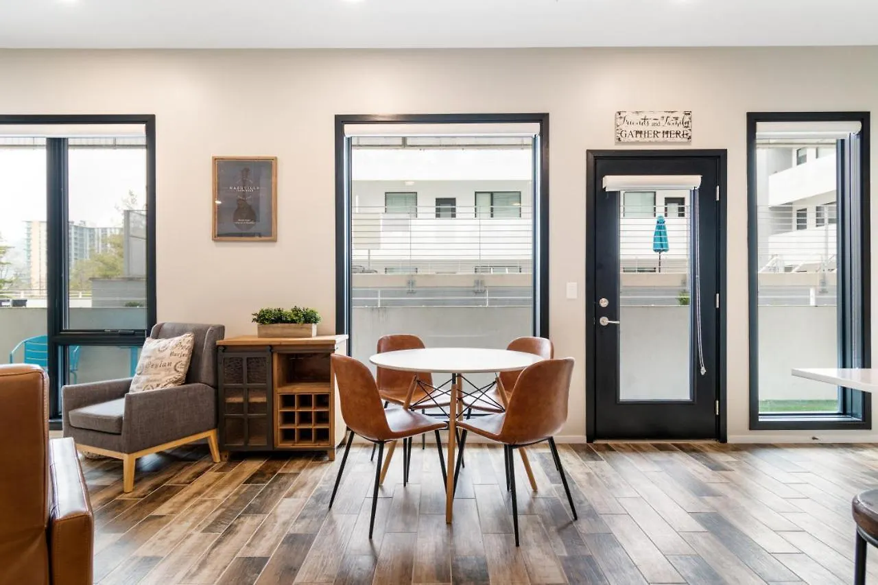 Holiday home Illume New Modern Downtown Views With A Pool Villa Nashville United States